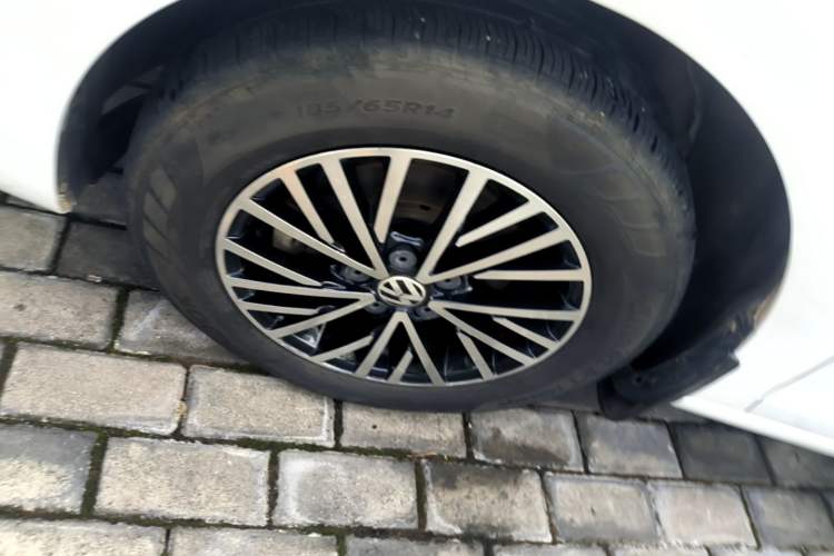Used Volkswagen Santana 2018 1.5L Automatic Fashion Edition Left Front Wheel Hub