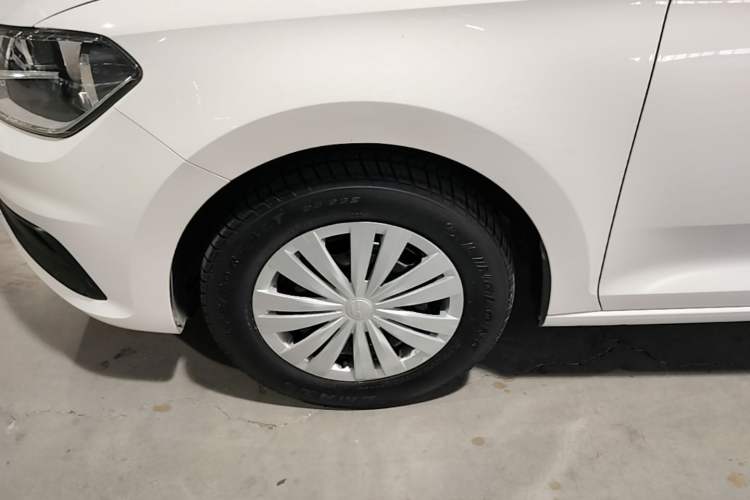 Used Volkswagen Santana 2018 1.5L Automatic Fashion Edition Left Front Wheel Hub