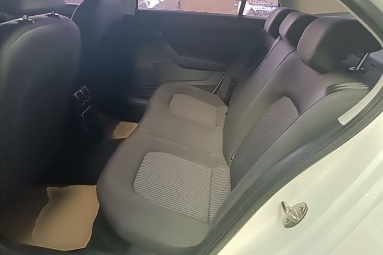 Used Volkswagen Santana 2018 1.5L Automatic Fashion Edition Left Rear Seat