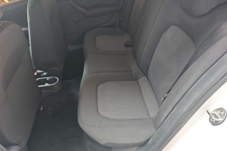 Used Volkswagen Santana 2018 1.5L Manual Fashion Edition Left Rear Seat