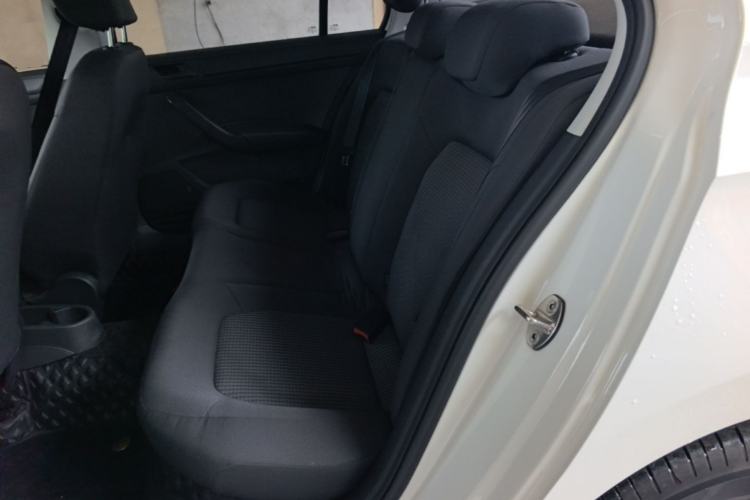 Used Volkswagen Santana 2018 1.5L Automatic Fashion Edition Left Rear Seat