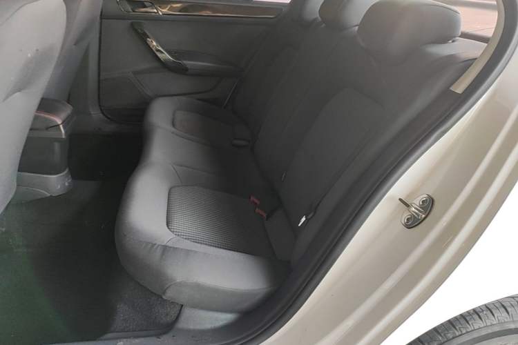 Used Volkswagen Santana 2018 1.5L Manual Fashion Edition Left Rear Seat