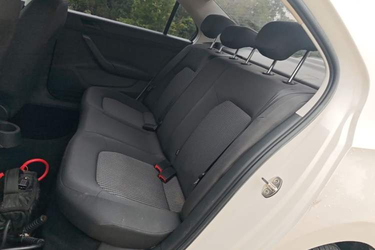Used Volkswagen Santana 2018 1.5L Manual Fashion Edition Left Rear Seat