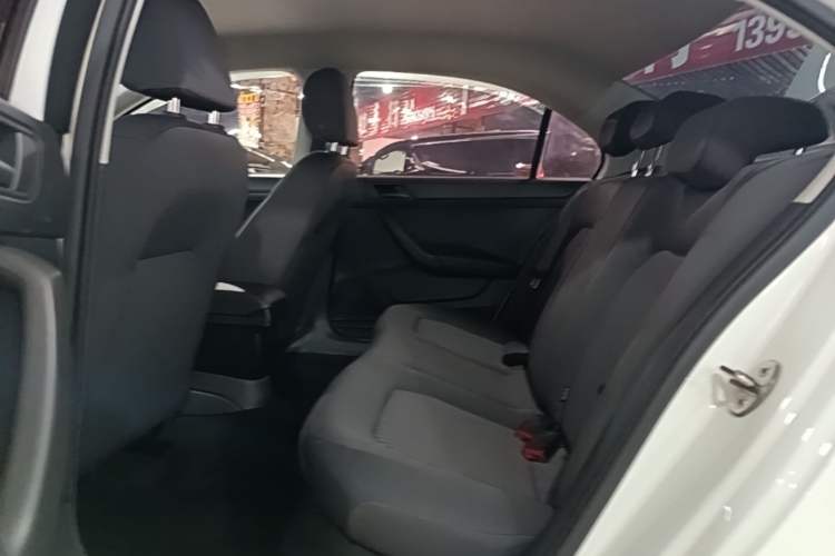 Used Volkswagen Santana 2018 1.5L Manual Fashion Edition Left Rear Seat