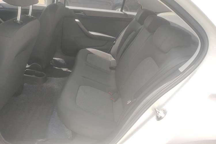 Used Volkswagen Santana 2018 1.5L Manual Fashion Edition Left Rear Seat