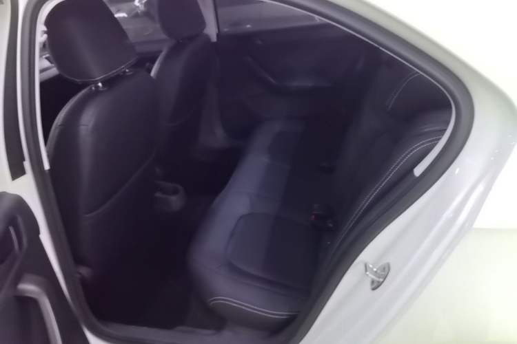 Used Volkswagen Santana 2018 1.5L Manual Fashion Edition Left Rear Seat