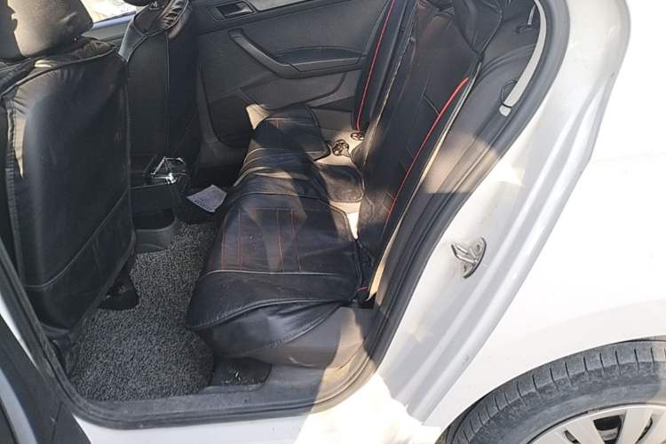 Used Volkswagen Santana 2018 1.5L Manual Fashion Edition Left Rear Seat