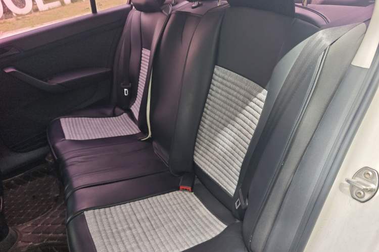 Used Volkswagen Santana 2018 1.5L Manual Fashion Edition Left Rear Seat