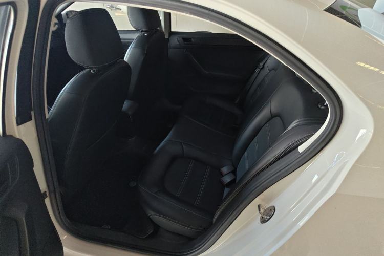 Used Volkswagen Santana 2018 1.5L Automatic Fashion Edition Left Rear Seat