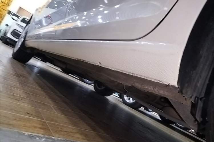 Used Volkswagen Santana 2018 1.5L Automatic Comfort Edition Left Side Sill
