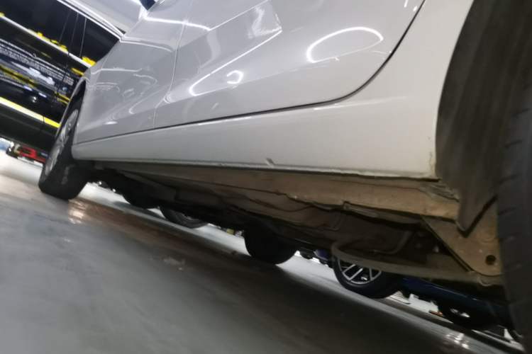 Used Volkswagen Santana 2018 1.5L Manual Fashion Edition Left Side Sill