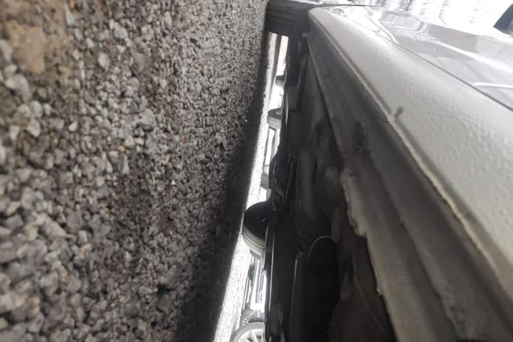 Used Volkswagen Santana 2018 1.5L Automatic Fashion Edition Left Side Sill