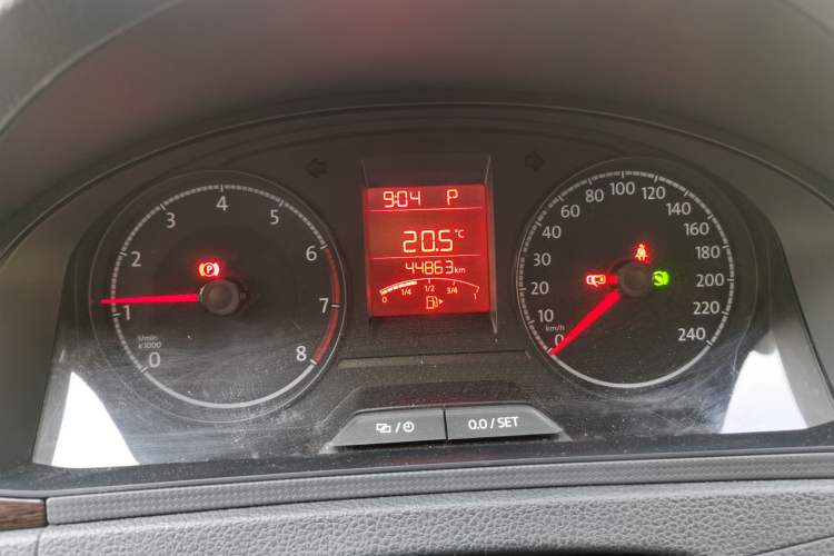 Used Volkswagen Santana 2018 1.5L Automatic Fashion Edition Odometer Close Up