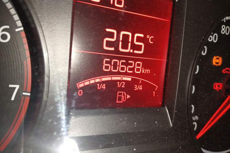Used Volkswagen Santana 2018 1.5L Manual Fashion Edition Odometer Close Up