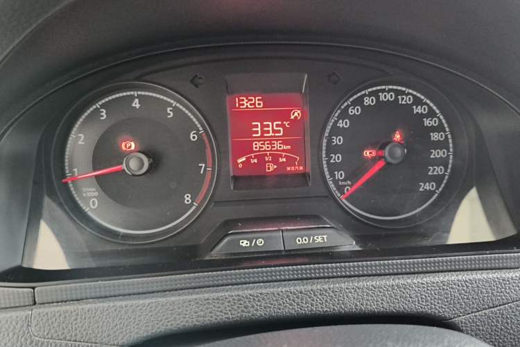 Used Volkswagen Santana 2018 1.5L Manual Fashion Edition Odometer Close Up