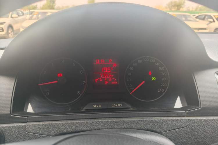 Used Volkswagen Santana 2018 1.5L Automatic Fashion Edition Odometer Close Up