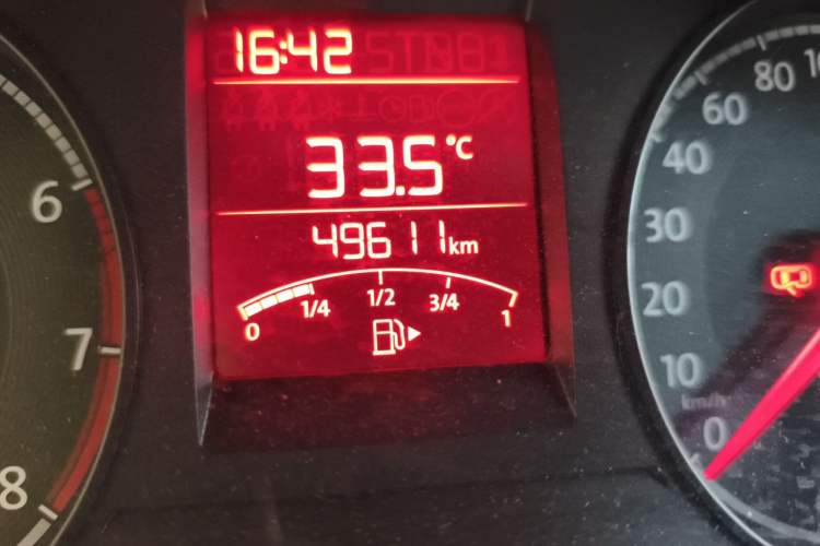 Used Volkswagen Santana 2018 1.5L Manual Fashion Edition Odometer Close Up