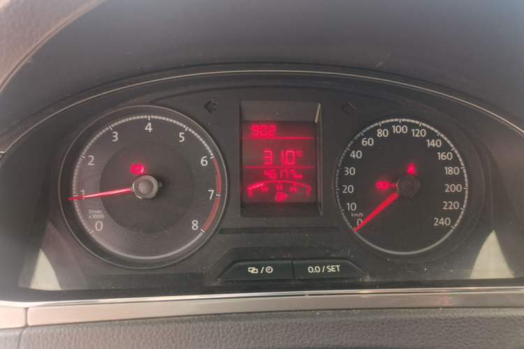 Used Volkswagen Santana 2018 1.5L Manual Fashion Edition Odometer Close Up