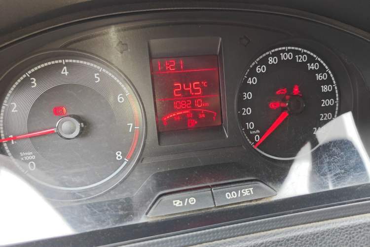 Used Volkswagen Santana 2018 1.5L Manual Fashion Edition Odometer Close Up