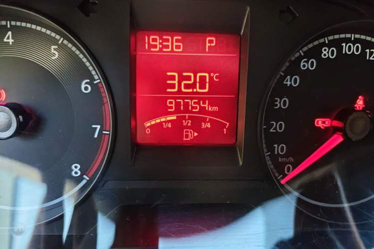 Used Volkswagen Santana 2018 1.5L Automatic Fashion Edition Odometer Close Up