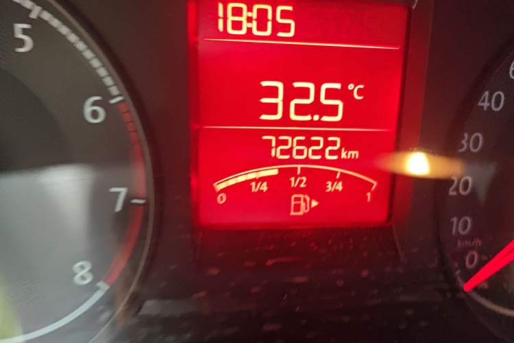 Used Volkswagen Santana 2018 1.5L Manual Fashion Edition Odometer Close Up