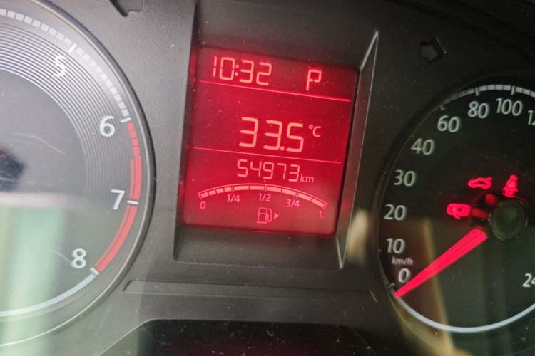 Used Volkswagen Santana 2018 1.5L Automatic Fashion Edition Odometer Close Up