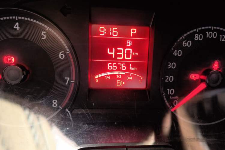 Used Volkswagen Santana 2018 1.5L Automatic Comfort Edition Odometer Close Up