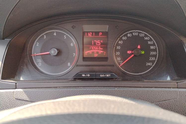 Used Volkswagen Santana 2018 1.5L Automatic Fashion Edition Odometer Close Up