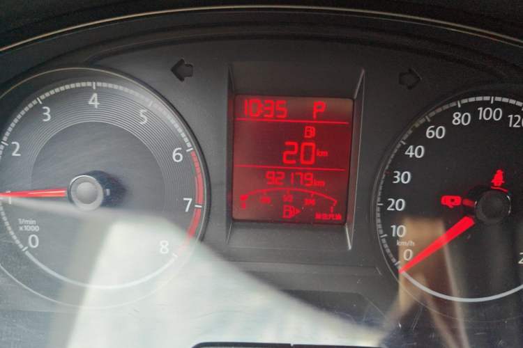 Used Volkswagen Santana 2018 1.5L Automatic Comfort Edition Odometer Close Up