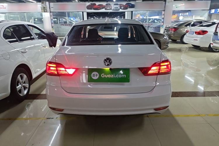 Used Volkswagen Santana 2018 1.5L Manual Fashion Edition Rear