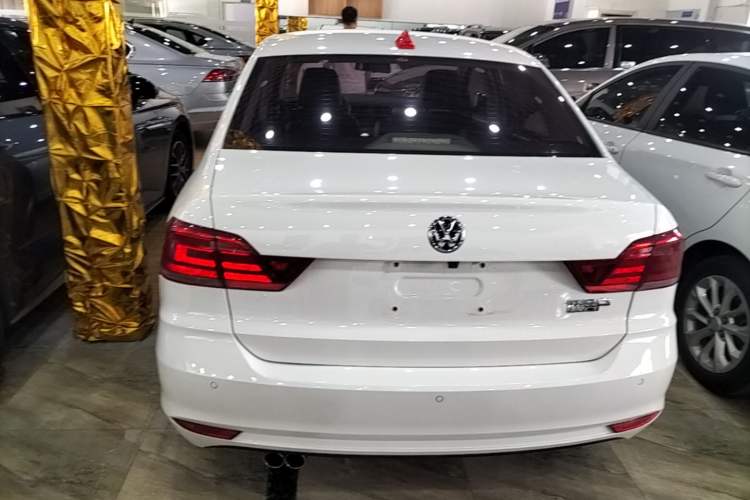 Used Volkswagen Santana 2018 1.5L Automatic Comfort Edition Rear