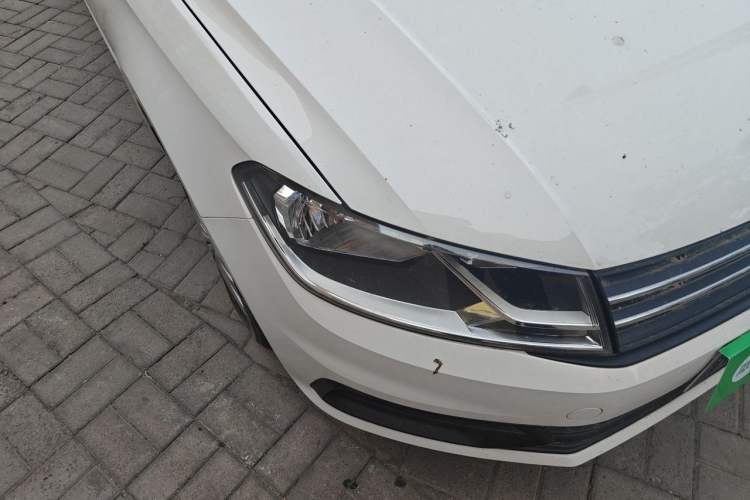 Used Volkswagen Santana 2018 1.5L Manual Fashion Edition Right Front Headlight
