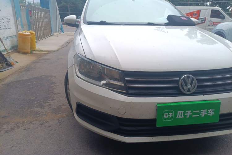 Used Volkswagen Santana 2018 1.5L Automatic Fashion Edition Right Front Headlight
