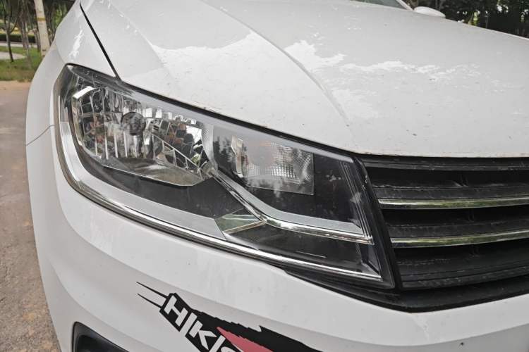 Used Volkswagen Santana 2018 1.5L Manual Fashion Edition Right Front Headlight