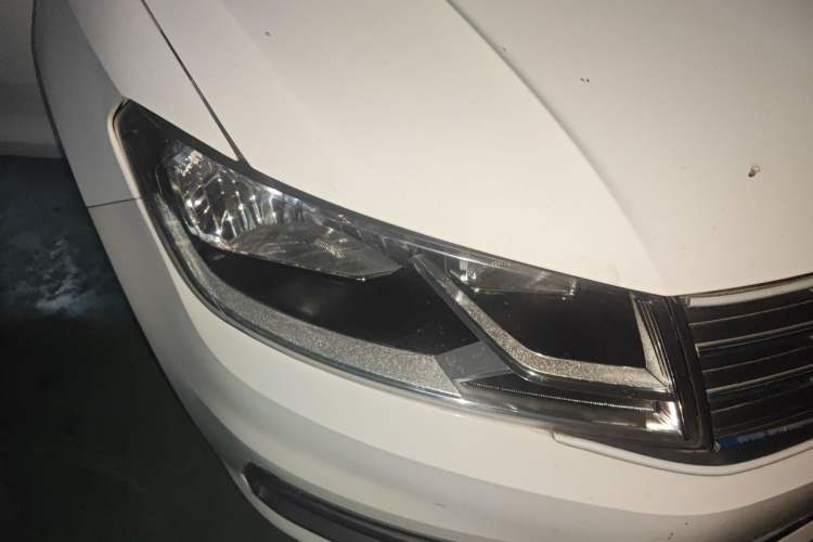 Used Volkswagen Santana 2018 1.5L Manual Fashion Edition Right Front Headlight