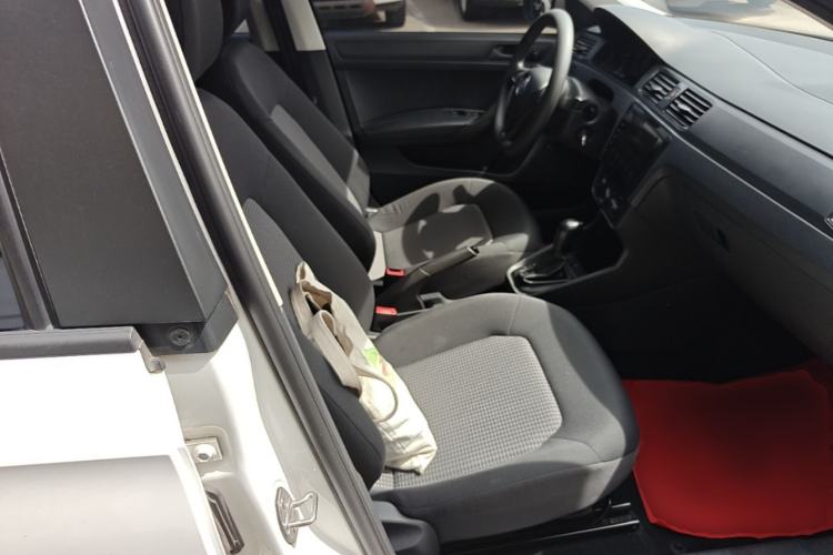 Used Volkswagen Santana 2018 1.5L Automatic Fashion Edition Right Front Seat