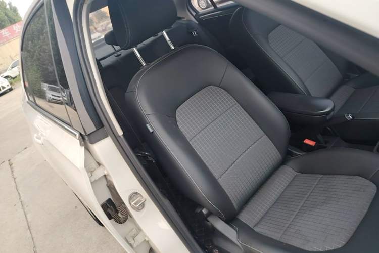 Used Volkswagen Santana 2018 1.5L Manual Comfort Edition Right Front Seat