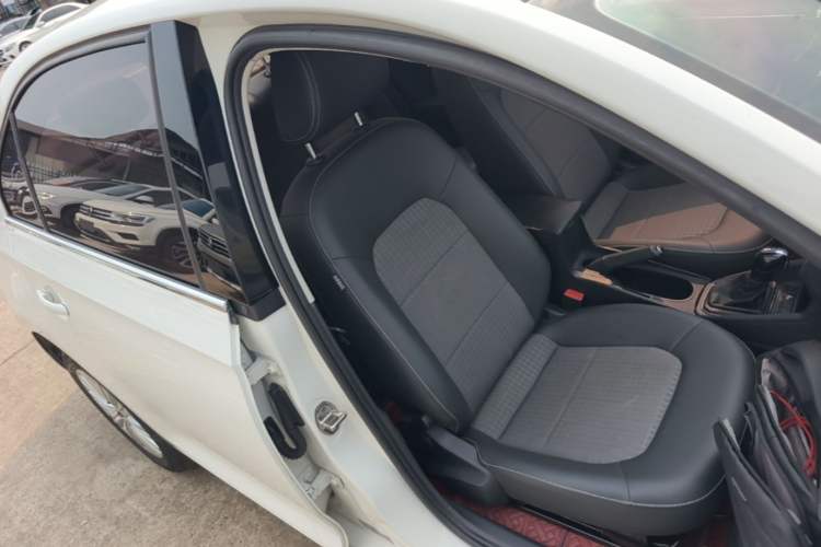 Used Volkswagen Santana 2018 1.5L Automatic Comfort Edition Right Front Seat