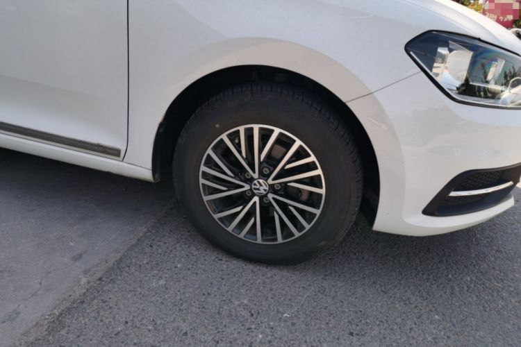 Used Volkswagen Santana 2018 1.5L Automatic Fashion Edition Right Front Wheel Hub
