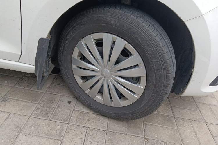 Used Volkswagen Santana 2018 1.5L Automatic Fashion Edition Right Front Wheel Hub