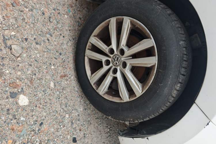 Used Volkswagen Santana 2018 1.5L Manual Fashion Edition Right Front Wheel Hub