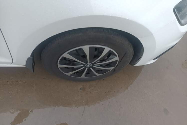 Used Volkswagen Santana 2018 1.5L Automatic Fashion Edition Right Front Wheel Hub