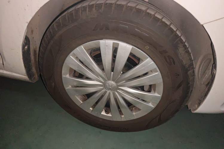 Used Volkswagen Santana 2018 1.5L Manual Fashion Edition Right Front Wheel Hub
