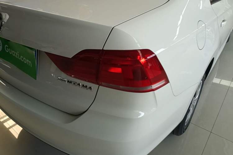 Used Volkswagen Santana 2018 1.5L Automatic Fashion Edition Right Rear Taillight