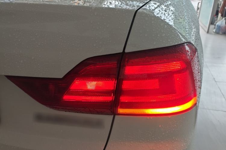 Used Volkswagen Santana 2018 1.5L Manual Fashion Edition Right Rear Taillight