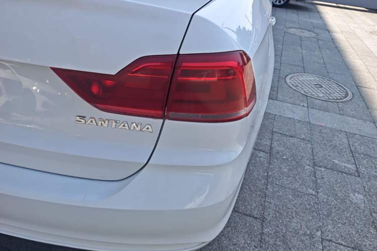Used Volkswagen Santana 2018 1.5L Manual Fashion Edition Right Rear Taillight