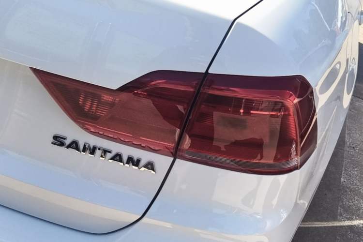 Used Volkswagen Santana 2018 1.5L Automatic Fashion Edition Right Rear Taillight
