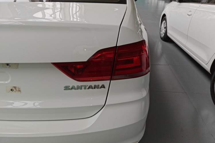 Used Volkswagen Santana 2018 1.5L Automatic Fashion Edition Right Rear Taillight