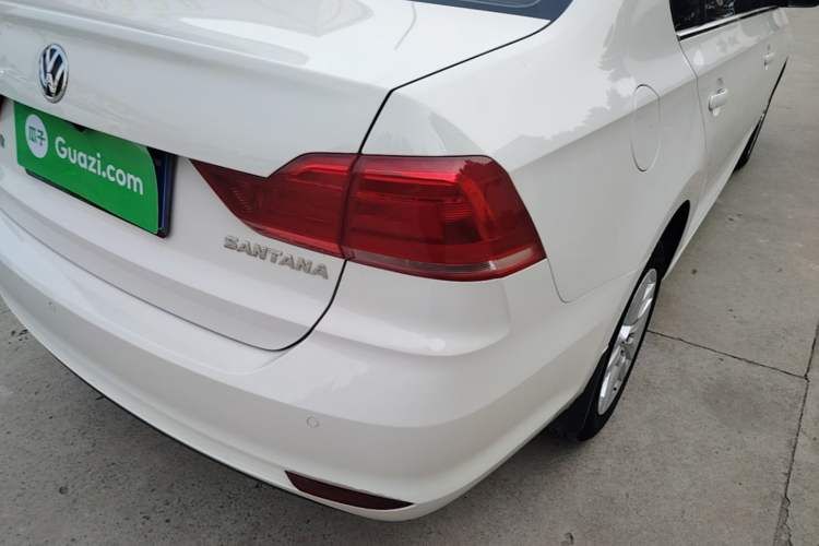 Used Volkswagen Santana 2018 1.5L Manual Comfort Edition Right Rear Taillight