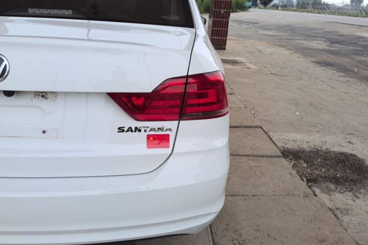 Used Volkswagen Santana 2018 1.5L Automatic Fashion Edition Right Rear Taillight